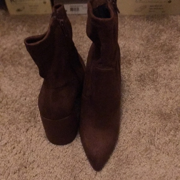 Ankle boots - Picture 2 of 5